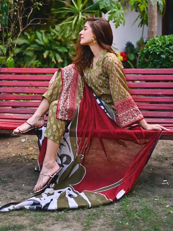 Khuaab Stitched 3 Pc Suit